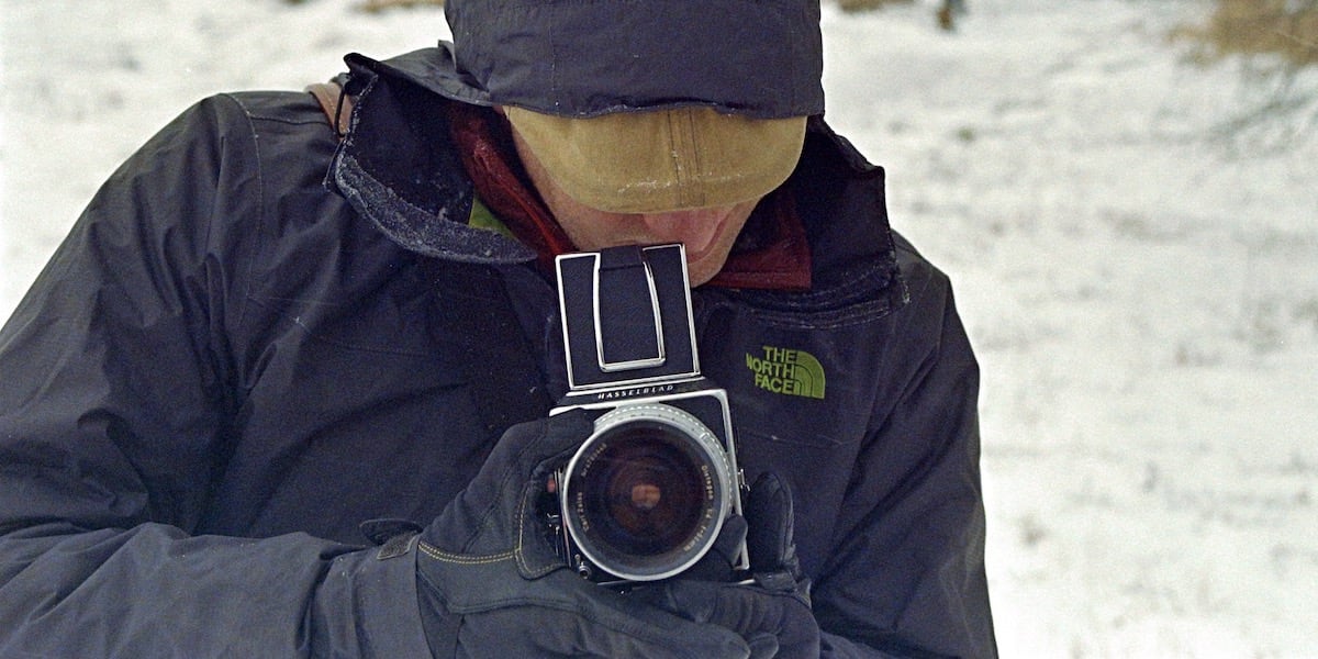 Taking photos, in the cold, with the Hasselblad 503cx