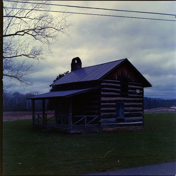 Hasselblad 503cx, Carl Zeiss Planar 2.8/80 T*, f/5.6, 1/250, (+1 EV from meter), Kodak Vericolor III, Cs41