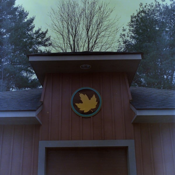 Hasselblad 503cx, Carl Zeiss Planar 2.8/80 T*, f/5.6, 1/30, (+3 EV from meter), Kodak Vericolor 400, Cs41