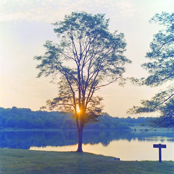 Hasselblad 503cx, Carl Zeiss Planar 2.8/80 T*, polarizer, f/5.6, 1s, Kodakcolor II, FPP C-41