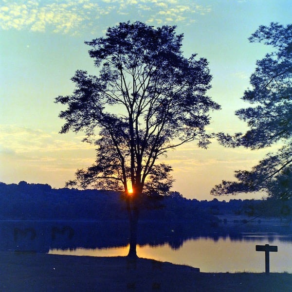 Hasselblad 503cx, Carl Zeiss Planar 2.8/80 T*, polarizer, f/5.6, 1/30, Kodakcolor II, FPP C-41