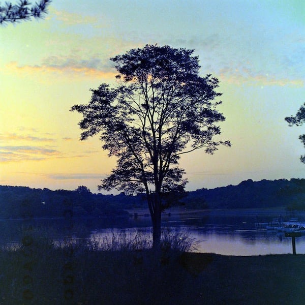 Hasselblad 503cx, Carl Zeiss Planar 2.8/80 T*, f/5.6, 1/8 (-1), Kodakcolor II, FPP C-41