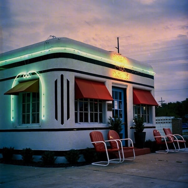 Hasselblad 203FE, Carl Zeiss Planar 2.8/80 T*, Kodak Portra 160, Unicolor C-41